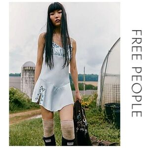 🔥NWTS-$100 FREE PEOPLE Morning Kiss Slip Dress Med *Gorgeous Embroidery Details